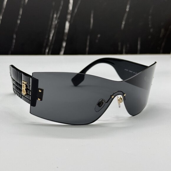 NEW BURBERRY BE3137 1109/87 BLACK GEOMETRIC WOMEN SUNGLASSES BE3137 110987 - Picture 5 of 11